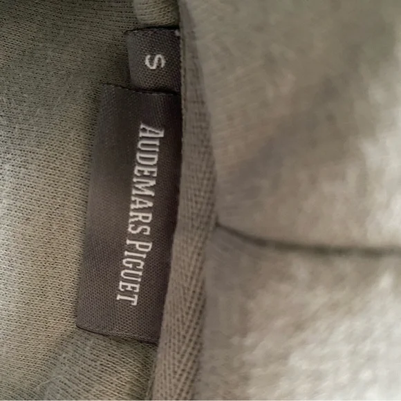 Audemars‎ Piguet Hoodie Unisex Size S Gray Logo Chunky Designer Comfort - Picture 8 of 9